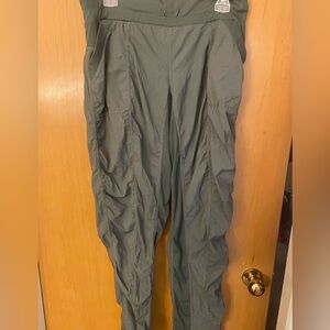 Ladies jogger style pants
